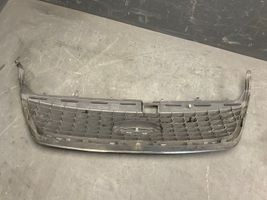 Ford Mondeo MK IV Maskownica / Grill / Atrapa górna chłodnicy 7S718200D