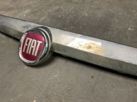 Fiat Punto (199) Grille calandre supérieure de pare-chocs avant 735501719