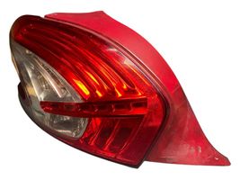 Peugeot 208 Luci posteriori 9672628280