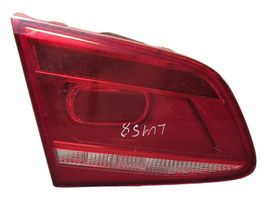 Volkswagen PASSAT B7 Luci posteriori del portellone del bagagliaio 3AE945093K