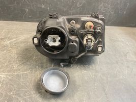 Chrysler 300 - 300C Lampa przednia 04806167AE