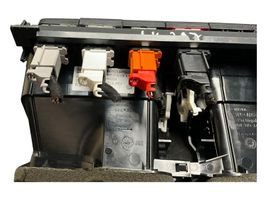 Volkswagen Polo V 6R Luftausströmer Lüftungsdüse Luftdüse Mitte 6RF819728A