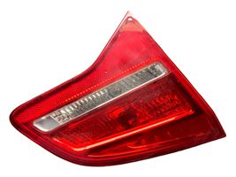 Opel Meriva B Lampy tylnej klapy bagażnika 21629003