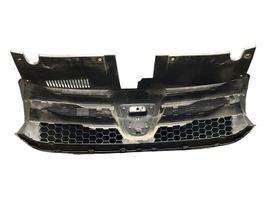 Dacia Sandero Grille calandre supérieure de pare-chocs avant 623103971