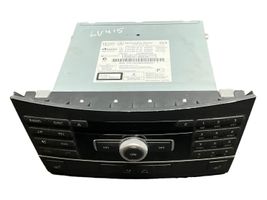 Mercedes-Benz E W212 Radio/CD/DVD/GPS-pääyksikkö A2129004910