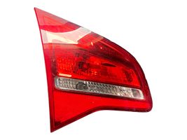 Opel Meriva B Lampy tylnej klapy bagażnika 13260838