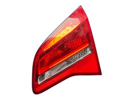 Opel Meriva B Lampy tylnej klapy bagażnika 13260841