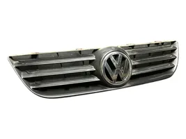 Volkswagen Polo IV 9N3 Grille calandre supérieure de pare-chocs avant 6Q0853653E