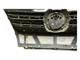 Volkswagen Golf V Grotelės priekinės 1K5853651