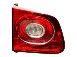 Volkswagen Tiguan Lampy tylnej klapy bagażnika 5N0945093C