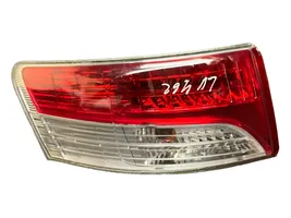 Toyota Avensis T270 Lampa tylna 08048