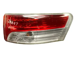 Toyota Avensis T270 Lampa tylna 08048