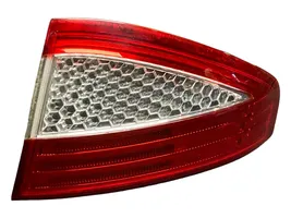 Ford Mondeo MK IV Luci posteriori 7S7113404A