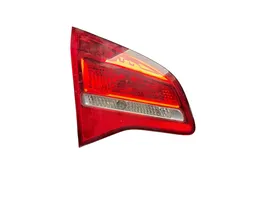 Opel Meriva B Lampy tylnej klapy bagażnika 13260838