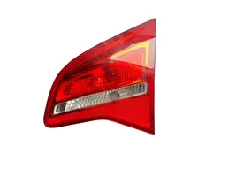 Opel Meriva B Lampy tylnej klapy bagażnika 21628003