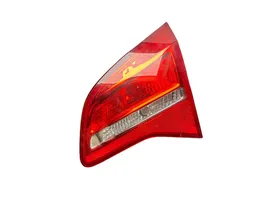 Opel Meriva B Lampy tylnej klapy bagażnika 21628003