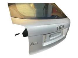 Audi A3 S3 A3 Sportback 8P Tylna klapa bagażnika 8P3827257
