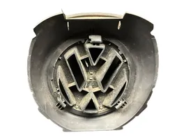 Volkswagen Golf V Grille de calandre avant 1K0853651E
