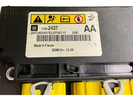 Opel Astra J Airbag control unit/module 13582437