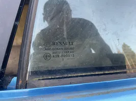 Renault Megane III Drzwi tylne 821130005R
