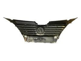 Volkswagen PASSAT B6 Maskownica / Grill / Atrapa górna chłodnicy 3C0853651