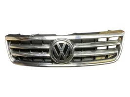 Volkswagen Touareg I Front bumper upper radiator grill 7L6853601