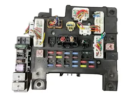 Citroen C-Crosser Module de fusibles 8637A319