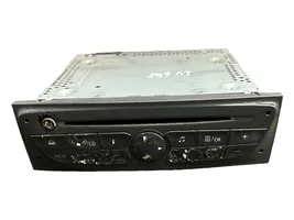 Renault Clio III Unità principale autoradio/CD/DVD/GPS 281150038R