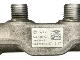 Skoda Superb B6 (3T) Kraftstoffverteiler Einspritzleiste Verteilerrohr 04L130764C