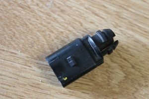 Volkswagen Golf V Outside/exterior temperature sensor 8Z0820535