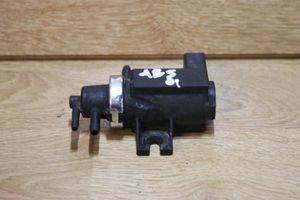 Audi A4 S4 B5 8D Vacuum valve --