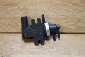 Audi A4 S4 B5 8D Vacuum valve --