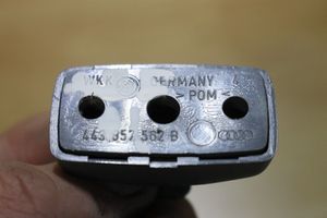 Audi A4 S4 B5 8D Uchwyt osłony przeciwsłonecznej szyberdachu 443857562B