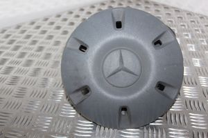 Mercedes-Benz Sprinter W906 Embellecedor/tapacubos de rueda R16 A9064010025