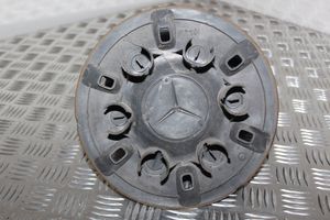 Mercedes-Benz Sprinter W906 R 16 rato gaubtas (-ai) A9064010025
