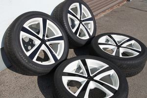 Toyota Land Cruiser (J200) R22 alloy rim 10JX22H2