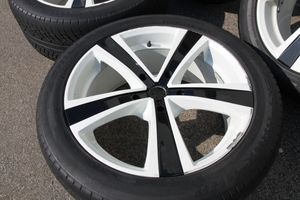 Toyota Land Cruiser (J200) R22 alloy rim 10JX22H2