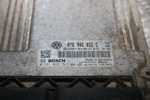 Volkswagen Crafter Variklio valdymo blokas 076906022C
