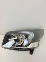 Opel Vivaro Headlight/headlamp 260608140R