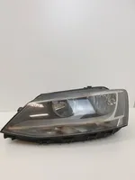 Volkswagen Jetta VI Lampa przednia 5C7941005H