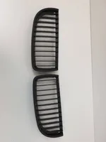 BMW 3 E90 E91 Maskownica / Grill / Atrapa górna chłodnicy 339517