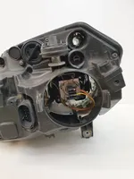 Mercedes-Benz GLK (X204) Lampa przednia A2048204861