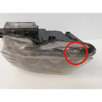 Mercedes-Benz C AMG W204 Lampa przednia 1305630549