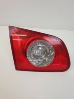 Volkswagen PASSAT B6 Lampy tylnej klapy bagażnika 3C9945093A