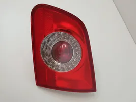 Volkswagen PASSAT B6 Lampy tylnej klapy bagażnika 3C9945094A