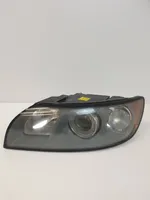 Volvo V50 Lampa przednia 30698885