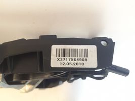 BMW 5 F10 F11 Halterung Türgriff hinten X3717564908