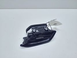 Opel Corsa F Kojelaudan sivutuuletussuuttimen kehys 545326626