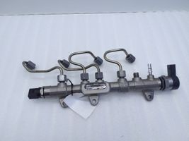 BMW 2 F45 Kraftstoffverteiler Einspritzleiste Verteilerrohr 851415402