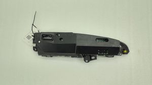 Mazda 3 II Monitori/näyttö/pieni näyttö BCD3611J0